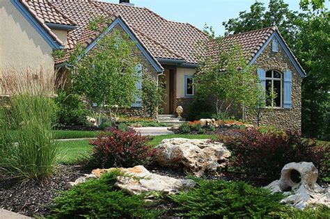 landscapers in lenexa ks.